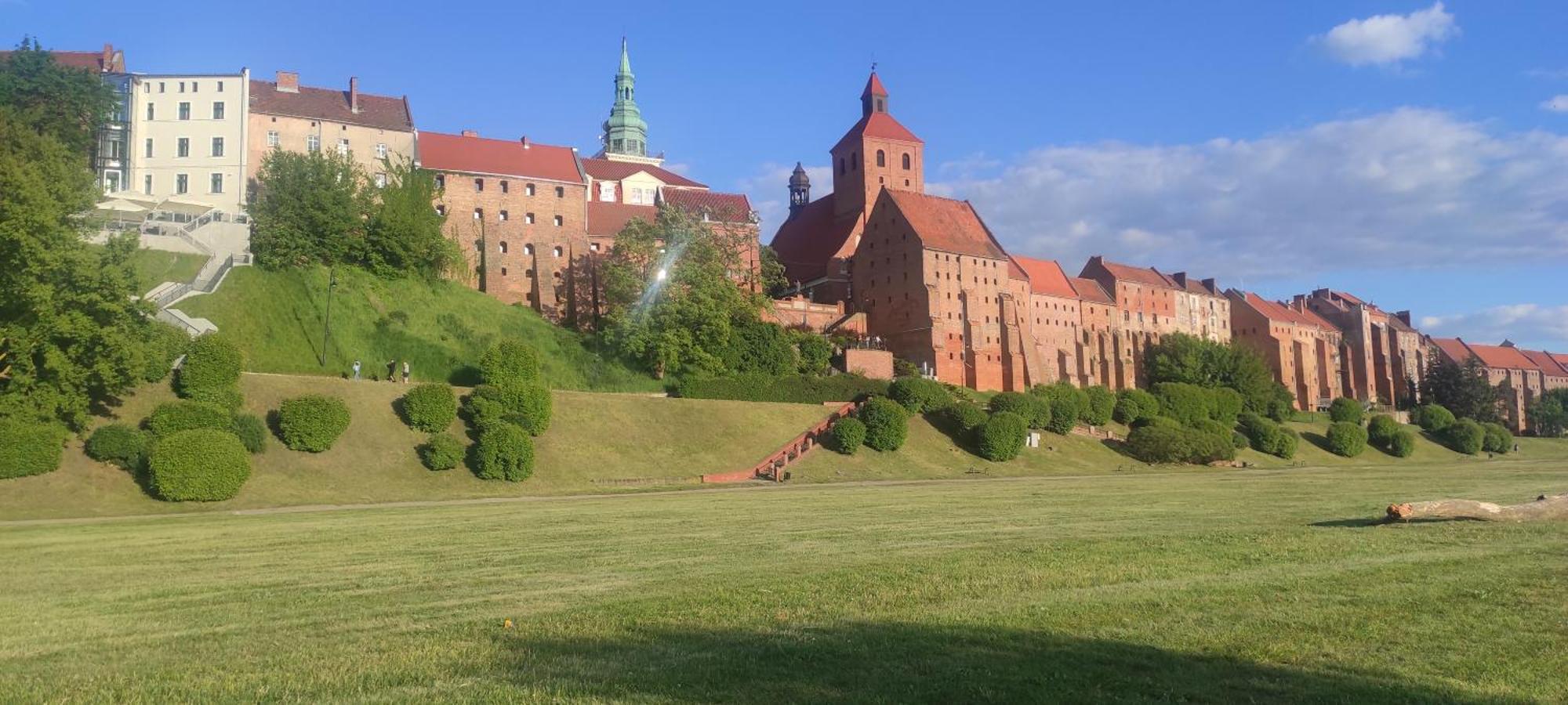 City Center Apartment 45M, 1 Bedroom And 1 Living Room With Kitchen Plus Bathroom, A Perfect Family Friendly Place Or For Home Office And A Longer Stay, A Proper Office Desk With Business Chair Provided, 100M From Market Square And Vistula River Grudziądz Exterior foto